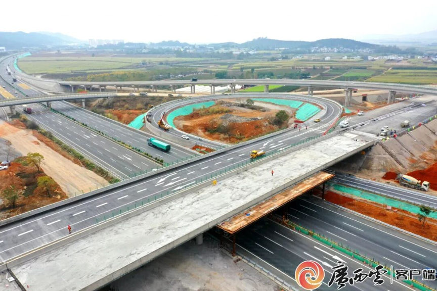 好消息!这条途经鹿寨的高速公路具备通车条件了1.png
