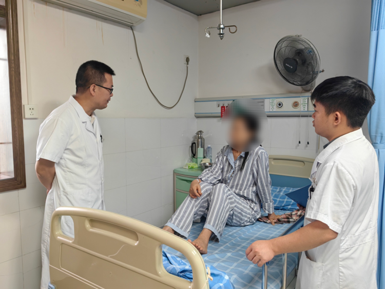 高烧39℃,罪魁祸首竟是它?医生:再晚点后果不堪设想!1.png