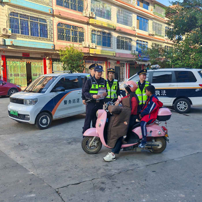 【江口乡】“督导+宣教+执法” 护航学生平安路3.png