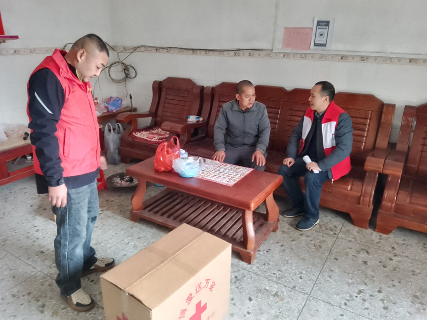 【网络中国节·春节】寨沙镇:博爱送暖 共迎新春1.png