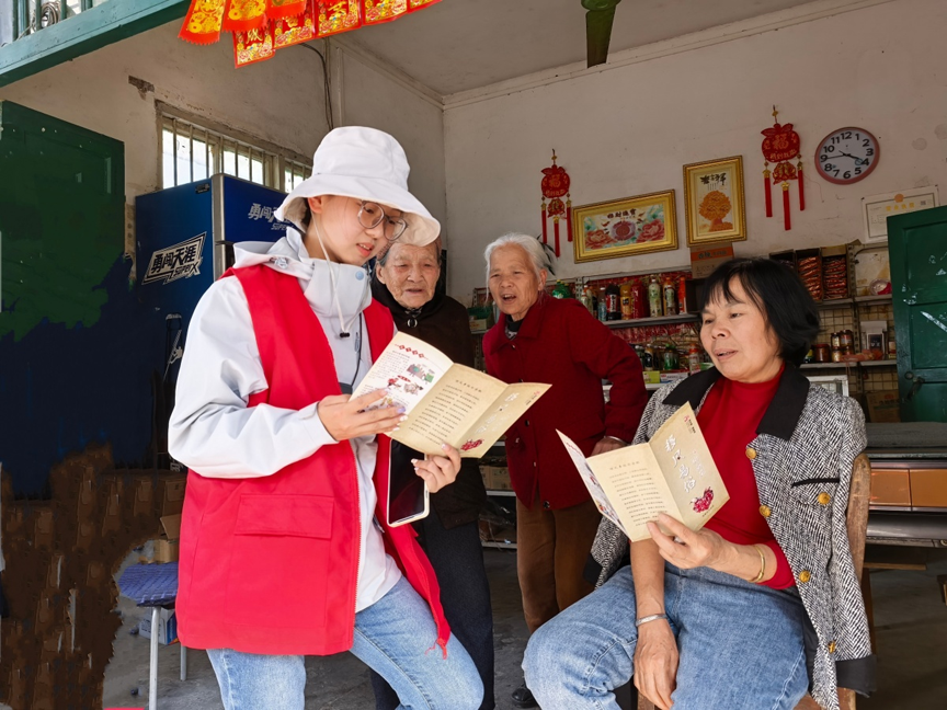 【新时代 新雷锋】鹿寨镇:践行雷锋精神 服务民生暖心4.png