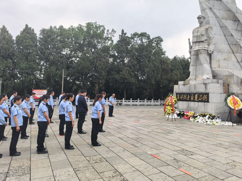 【网络中国节·清明】县市场监管局:祭扫英烈承初心,实干担当促发展2.png