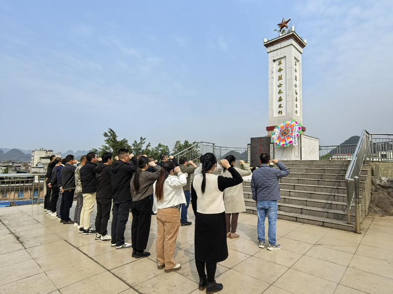 【网络中国节·清明】平山镇:缅怀革命先烈 传承红色基因6.jpg