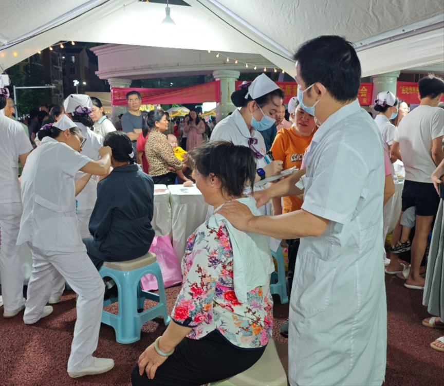 夜市搭台  中医药服务“不打烊”4.png