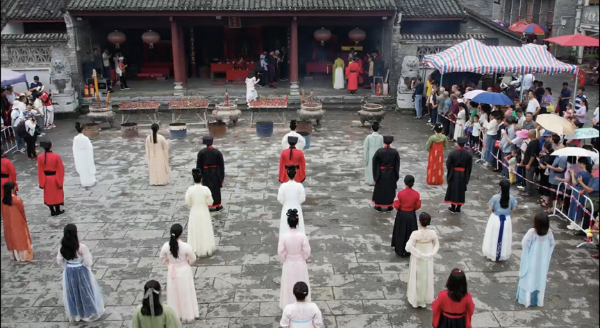 【游在鹿寨】震撼!中渡这场“篈袍”仪式将带您穿越千年祈福4.jpg