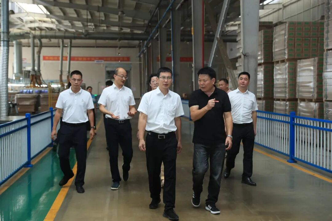 市人大调研组来鹿调研3.png