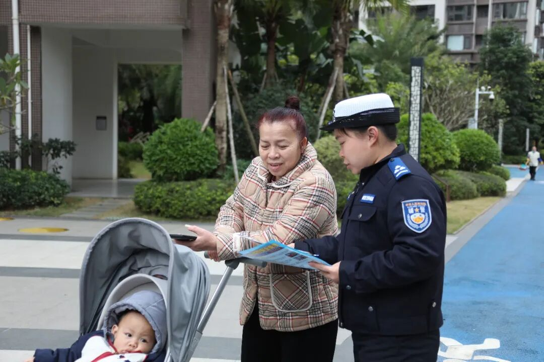 柳州老人注意!交警上门“送安全”,这些提醒要记牢6.png