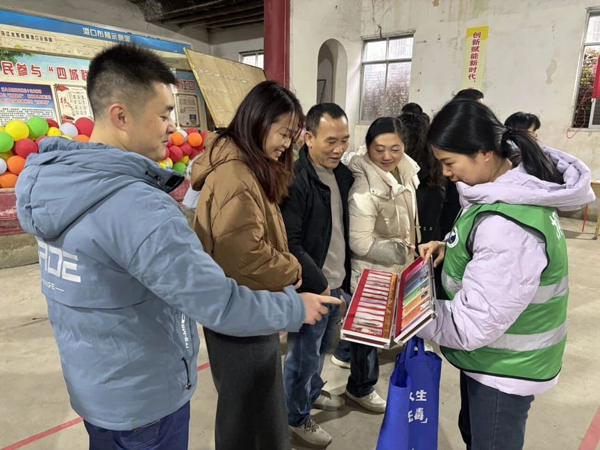 【禁毒宣传】春风送暖入万家 禁毒护航幸福年3.png