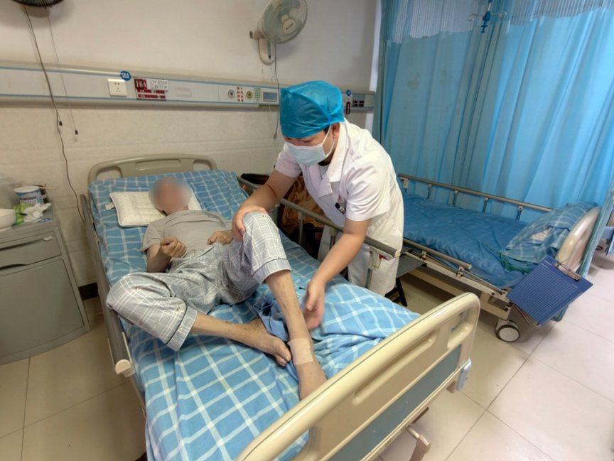 与时间赛跑,六十余天中西医“联手”救治,昏迷患者奇迹苏醒3.jpg