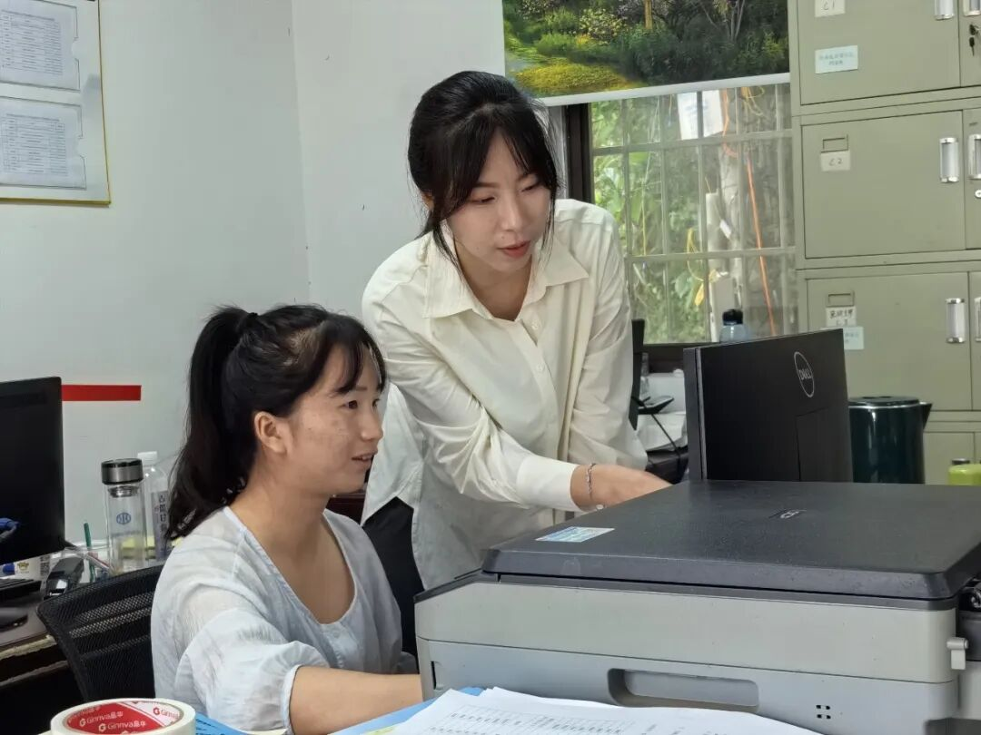 【人大代表风采】刘颖茜:立足“三农”岗位,履职为民助力乡村振兴1.png