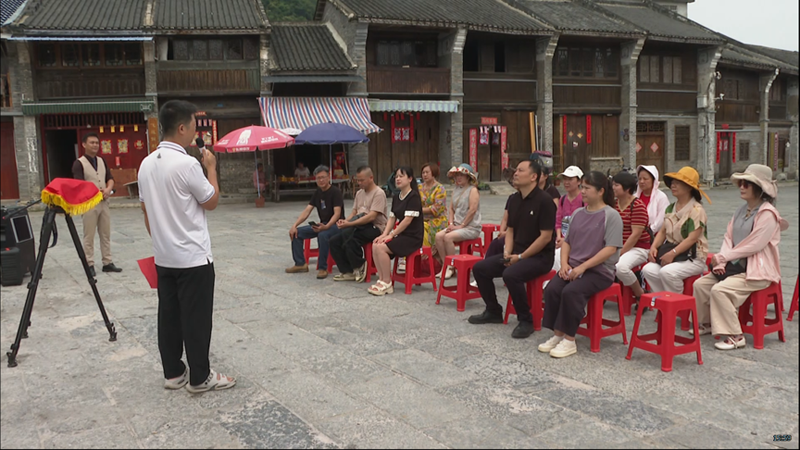 短剧《这次我们集体穿越了》在中渡镇开机啦4.png