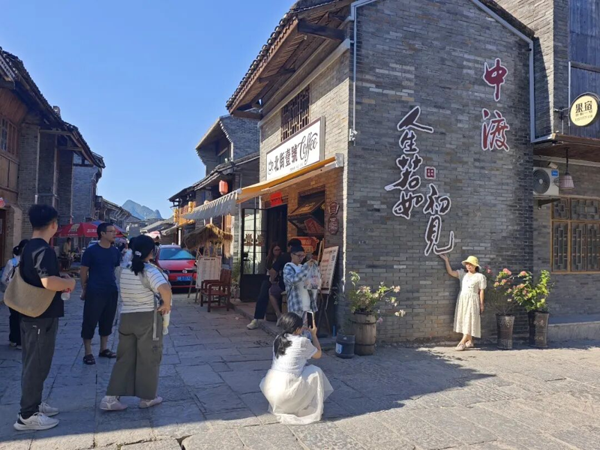 鹿寨国庆文旅市场持续升温7.png