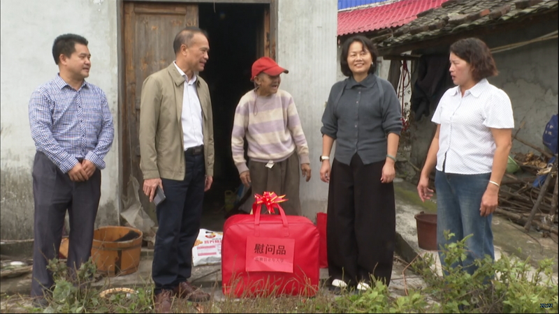 【新时代 新雷锋】弘扬志愿精神 彰显银龄担当1.png