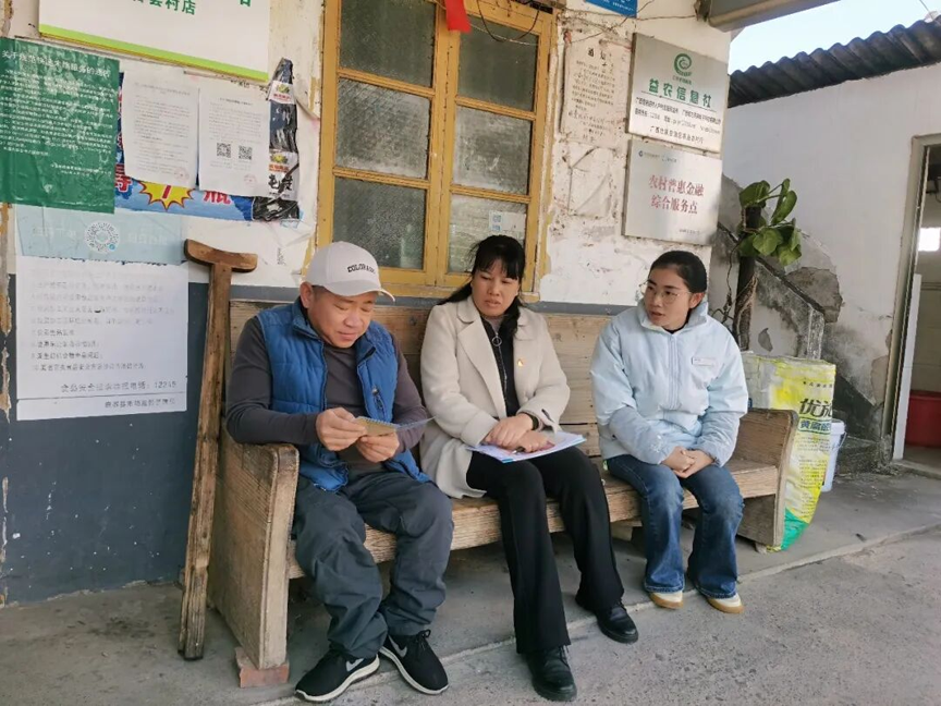 【榜样】“好支书”覃丽艳,为村民办了这些实事→4.png