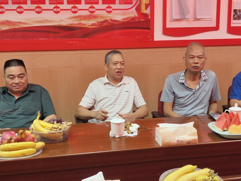 【双拥】县市场监管局:开展“八一”建军节拥军优属系列活动1.png