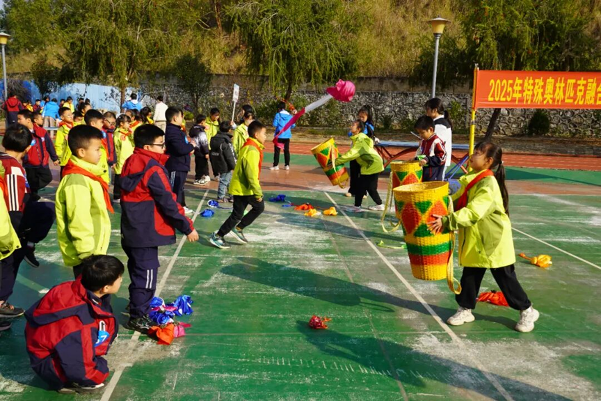 鹿寨这场趣味运动会,好温馨!4.png