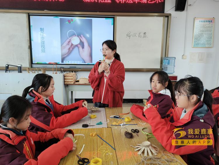 非遗技艺进校园 培根铸魂共传承4.jpg