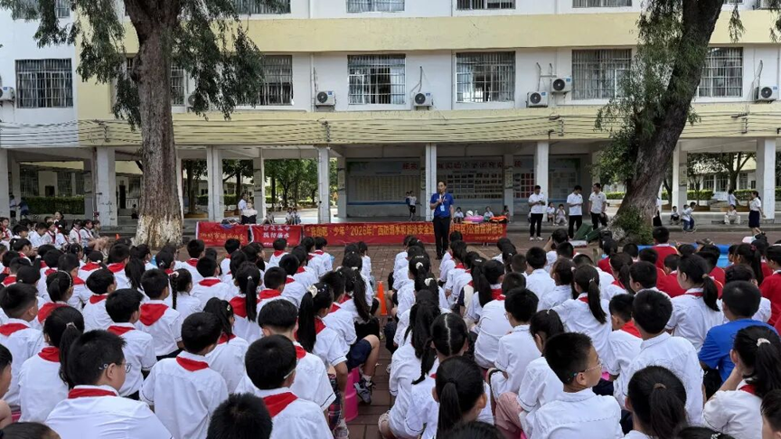 【“双减”】不一样的课堂!实景教学走进鹿寨校园1.png