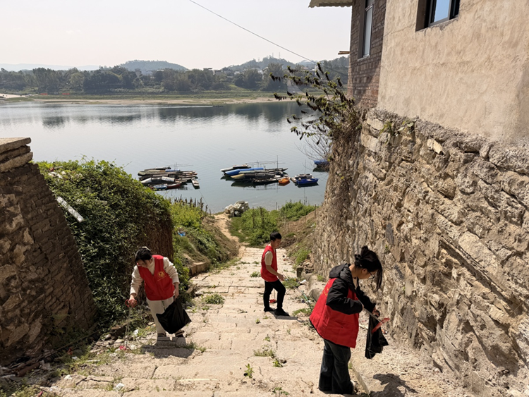 【新时代 新雷锋】江口乡:开展志愿服务 增加温暖底色1.png