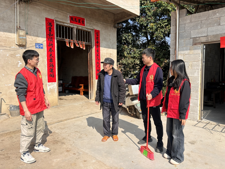 【新时代 新雷锋】江口乡:开展志愿服务 增加温暖底色2.png