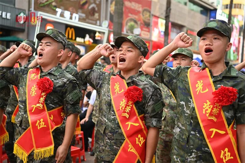 【征兵季】全国征兵,正式开启!柳州这四类男生可报名→.png