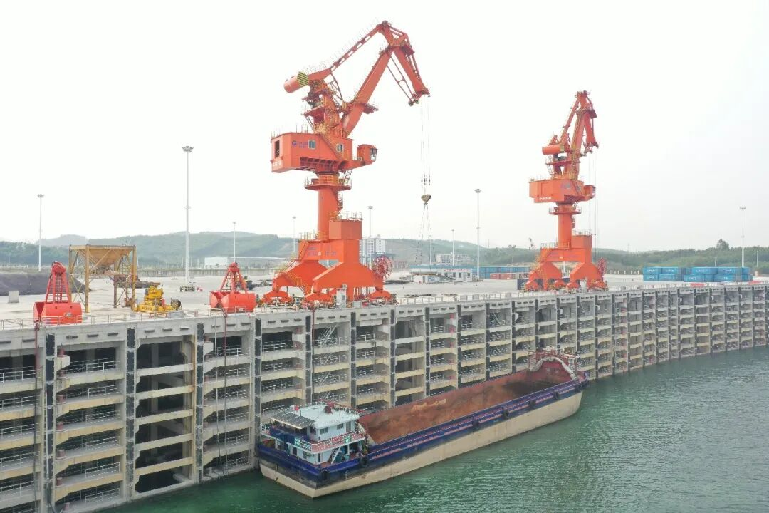 【新时代新征程新伟业】吞吐量同比增长125%!江口港激活鹿寨向海经济新动能7.png