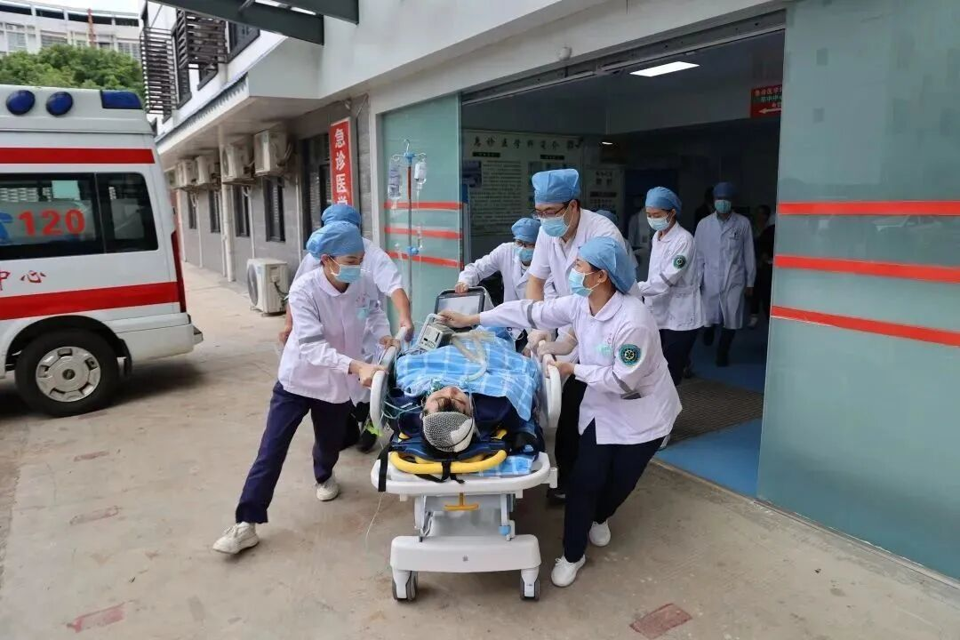 祝贺!陈名福医生5.png